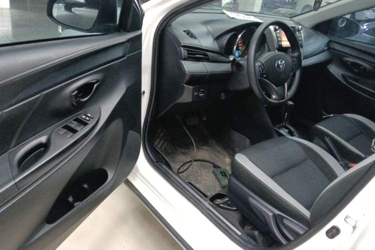 Used Toyota YARiS L Zhi Xuan 2021 X-Trail 1.5L CVT Leading Edition