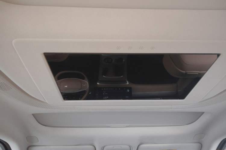 Used XPeng X9 2025 740 Ultra-Long Range Max
