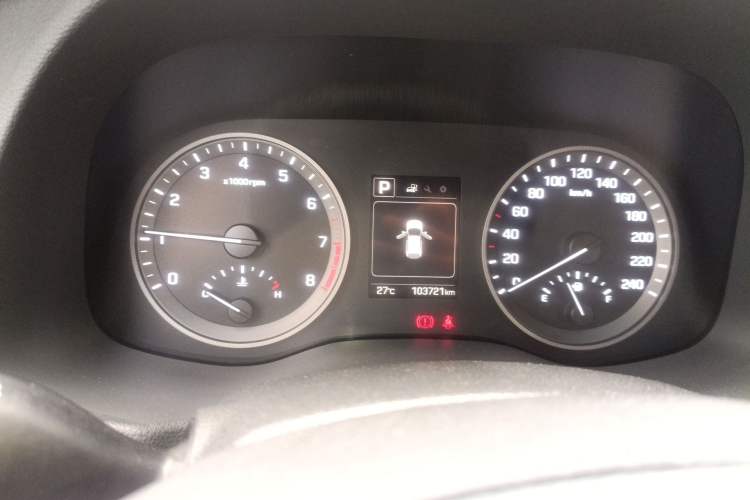 Used Hyundai Tucson 2015 1.6T Dual-Clutch Two-Wheel-Drive Smart Model Instrument Cluster