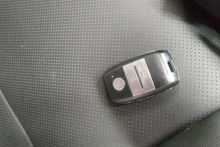 Used Kia KX3 2017 1.6L Automatic Aoya Version
