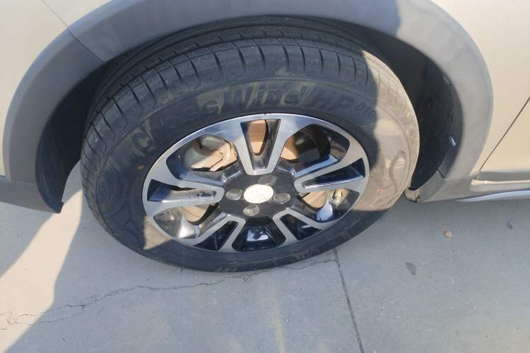 Used Geely Auto Vision X3 2017 1.5L Automatic Elite Model
