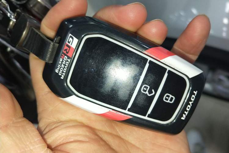 Used Toyota IZOA 2022 2.0L Yixing Version
