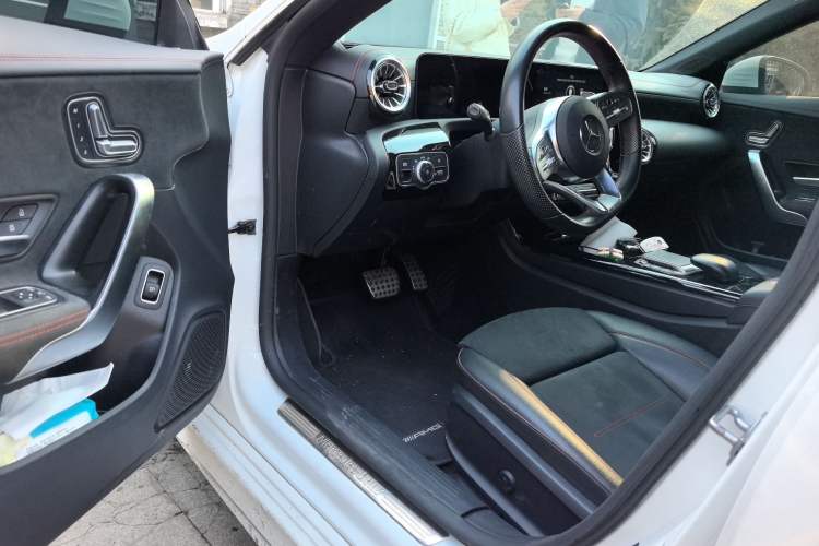 Used Mercedes-Benz CLA 2021 CLA 200 Interior 3