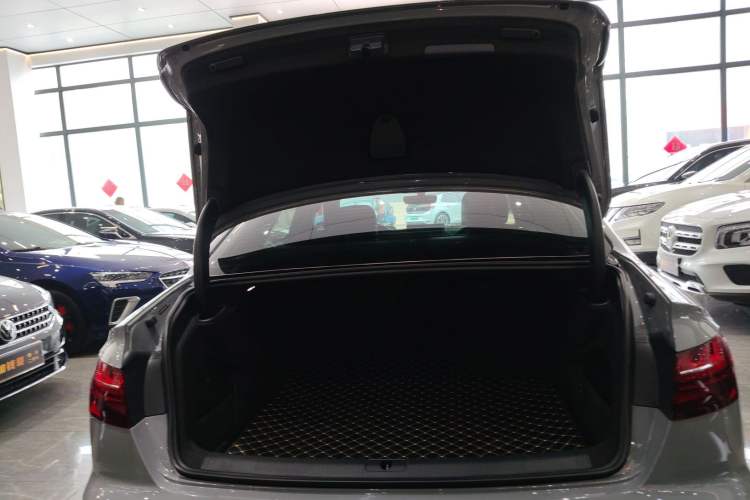 Used Audi A4L 2024 40 TFSI Luxury Dynamic Edition Trunk