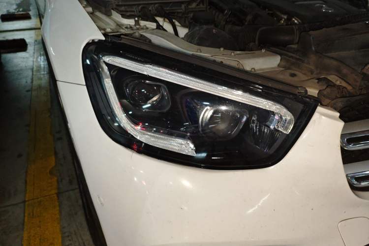 Used Mercedes-Benz GLC 2019 GLC 260 4MATIC Luxury Model
