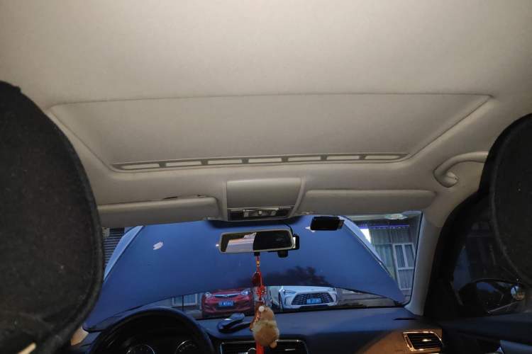 Used Volkswagen Lavida 2013 Restyled Classic 1.6L Manual Comfort Edition