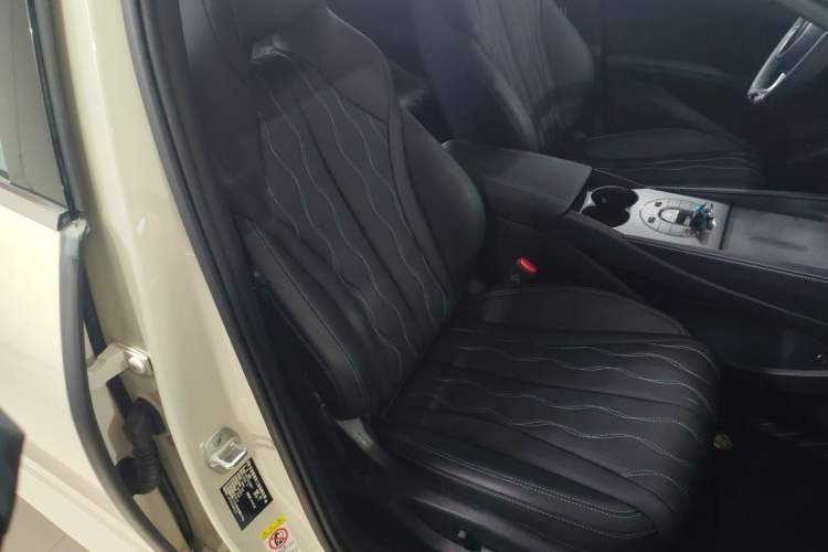 Used BYD Seal 06 New Energy 2025 DM-i Intelligent Drive 120KM Flagship Model
