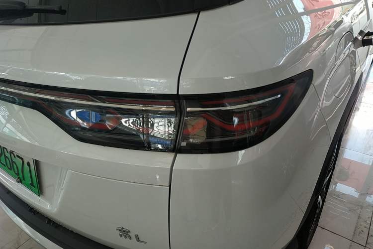 Used BYD Song L DM-i 2024 112 km Beyond Edition