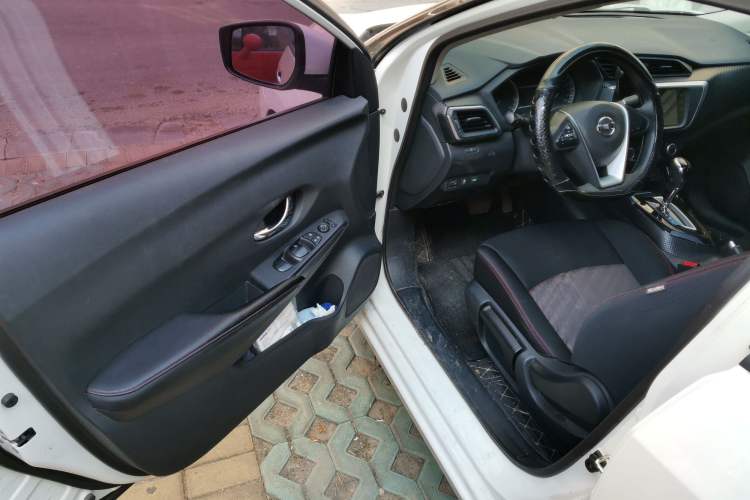 Used Nissan Lannia 2019 1.6L CVT Smart Connect Smart Cool Version China V Standard Driver Seat