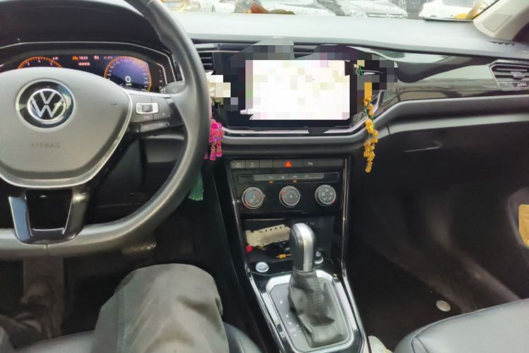 Used Volkswagen T-ROC 2022 280TSI DSG Two-Wheel Drive Comfort PLUS Audio And AC Panel