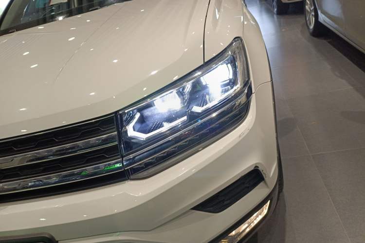 Used Volkswagen Tharu 2021 280TSI Two-Wheel-Drive Luxury Plus Edition Left Front Headlight