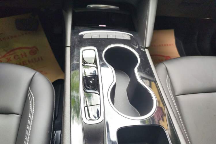 Used Buick Regal 2024 25T Deluxe Edition Gear Lever