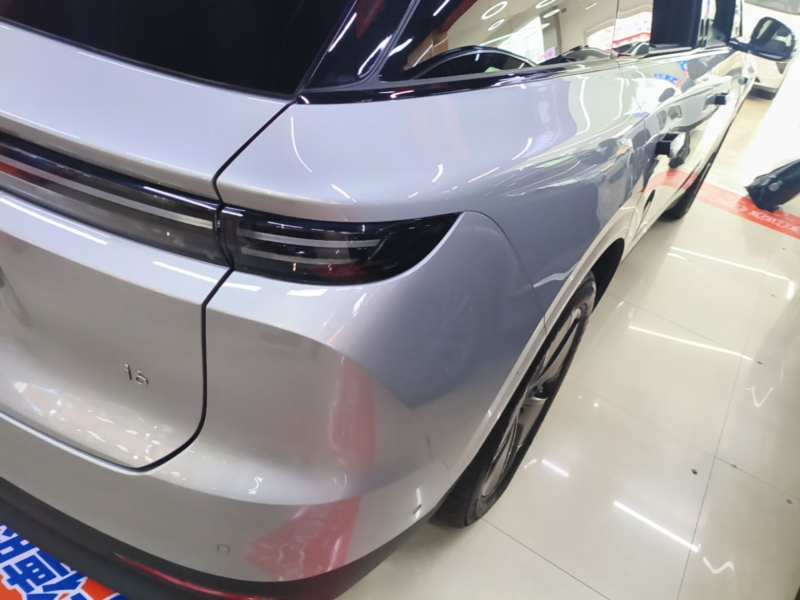 Used Li Auto i6 2025 Model Two-Wheel-Drive Standard Type — 7