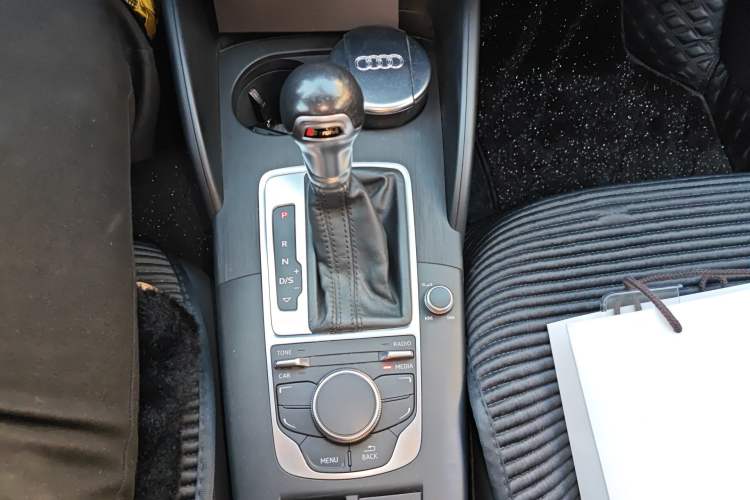 Used Audi A3 2015 Sportback 35 TFSI Millionth Anniversary Intelligent Leading Model Gear Lever