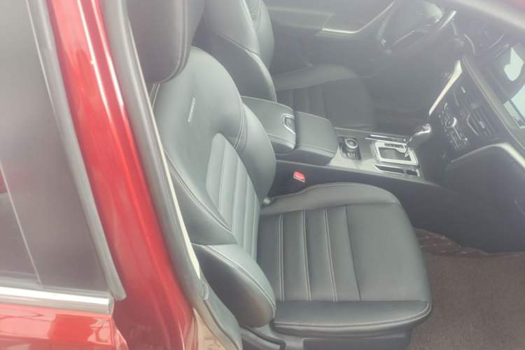Used Venucia T90 2017 2.0L CVT Smart Edition
