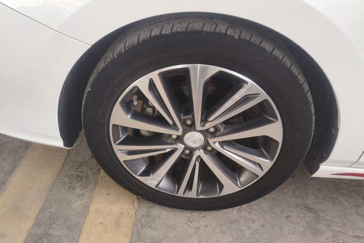 Used CHANGAN Ruicheng CC 2021 Blue Whale Edition 1.5T DCT Luxury Model Exterior 4