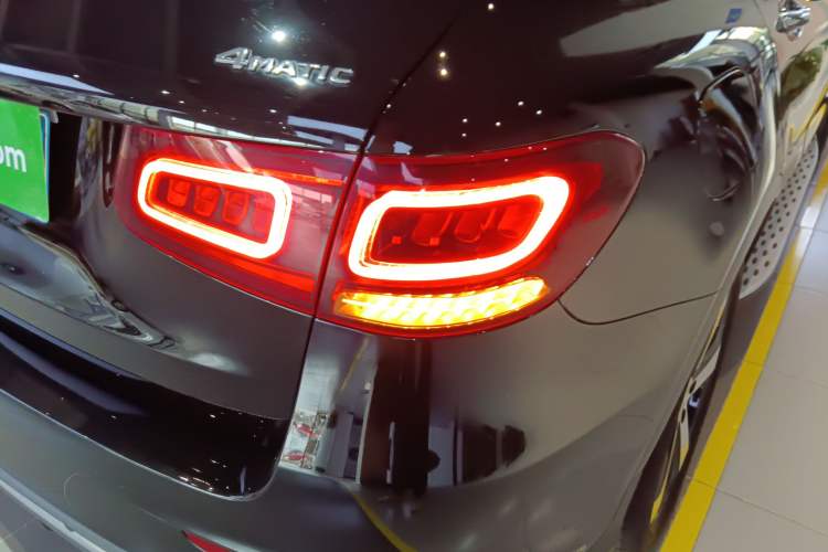 Used Mercedes-Benz GLC 2022 Facelifted GLC 260 L 4MATIC Dynamic Edition Exterior 3