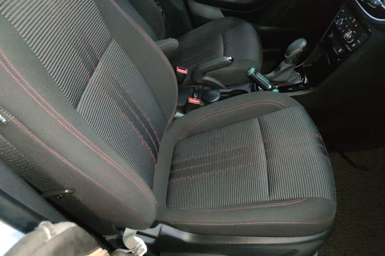 Used Buick Encore 2018 18T Automatic Two-Wheel Drive Urban Leading Model
