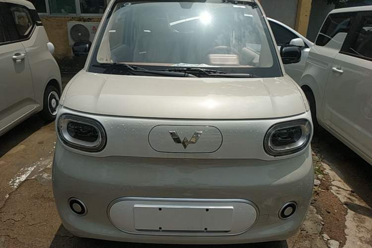 Used Wuling Hongguang MINIEV 2024 3rd Generation 215km Youth Edition