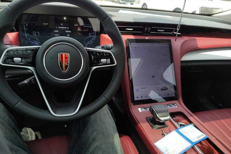 Used Hongqi H5 2025 1.5T DCT Qiyun 500 000th Unit Commemorative Edition Audio And AC Panel