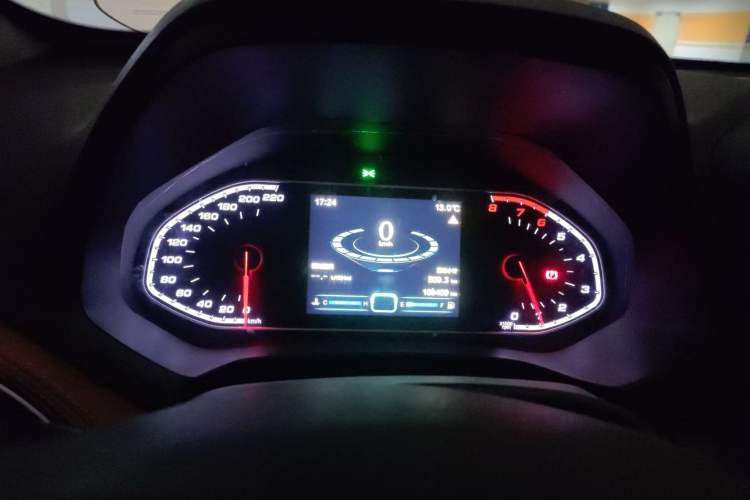 Used FORTHING Lingzhi 2012 M5 Q3 2.0L Short-Wheelbase Standard Edition
