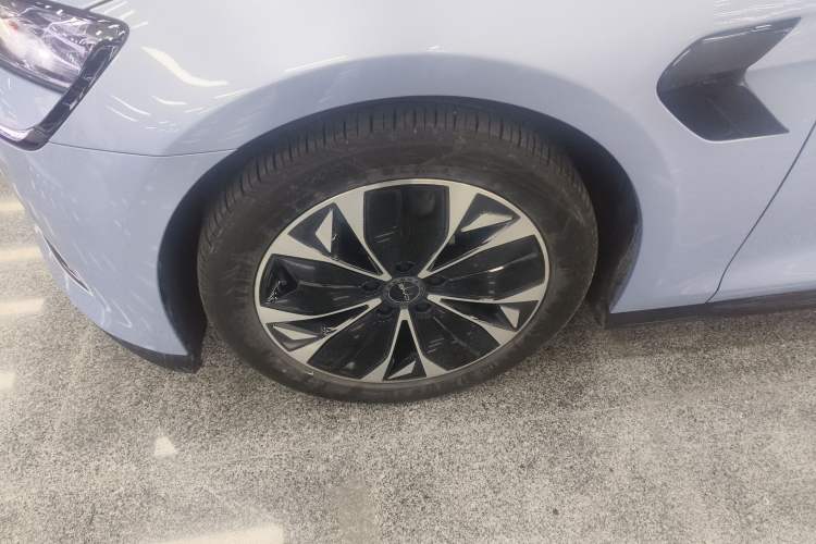 Used BYD Seal 2022 550 km Standard Range Rear-Wheel Drive Elite Version