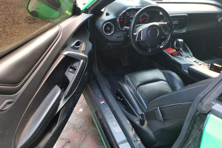 Used Chevrolet Camaro 2017 2.0T RS
