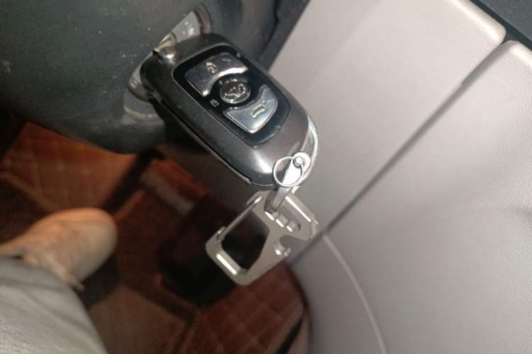 Used Huasong 7 2015 2.0T Automatic Comfort Model
