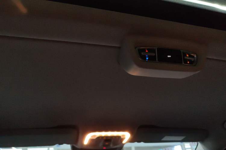 Used Mercedes-Benz V-Class 2021 V 260 Prestige Edition
