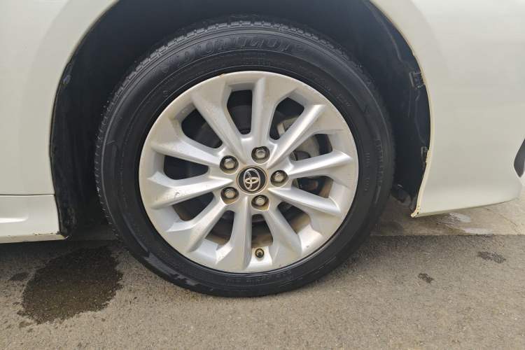 Used Toyota Corolla 2021 Dual-Motor 1.8L E-CVT Elite Edition
