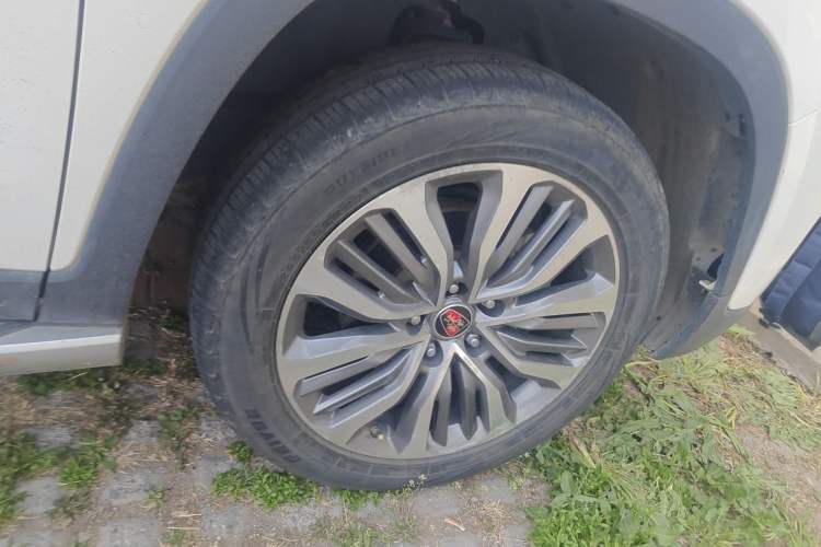 Used Roewe RX8 2018 30T Smart Connectivity All-Wheel Drive Supreme Edition
