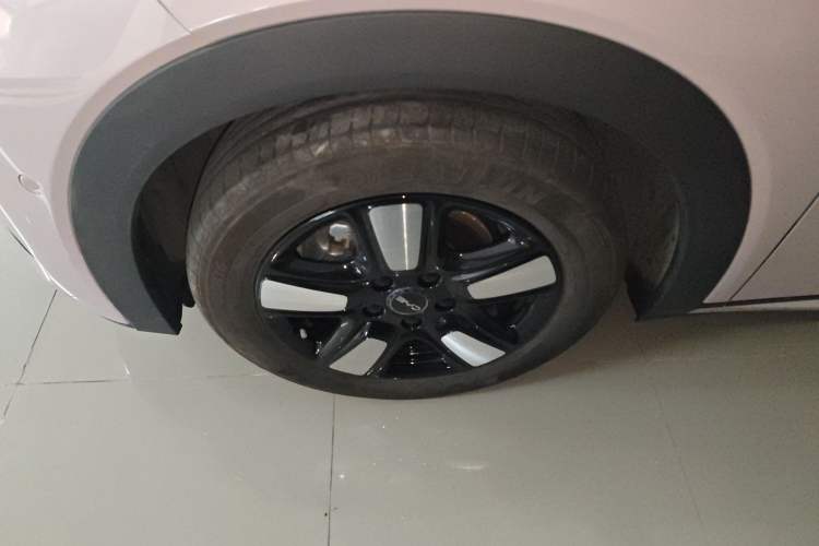 Used BYD Dolphin 2025 Intelligent Driving Version 410 km Fashion Edition Exterior 4