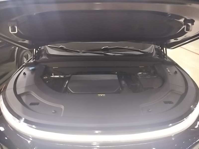Used Li Auto L7 2023 Pro Model — 19