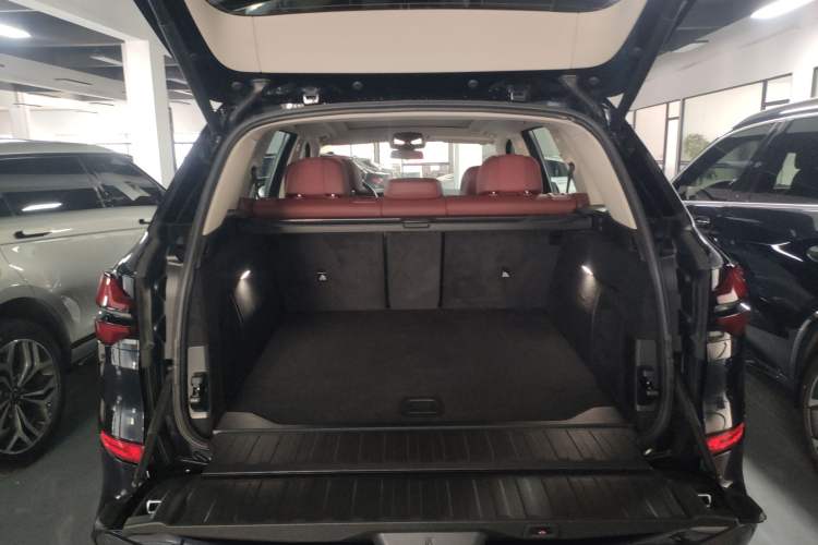 Used BMW X5 2023 xDrive 30Li Luxury M Sport Night Edition Package
