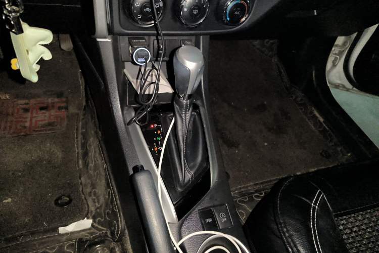 Used Toyota Levin 2018 185T CVT Luxury Edition China V Standard Gear Lever