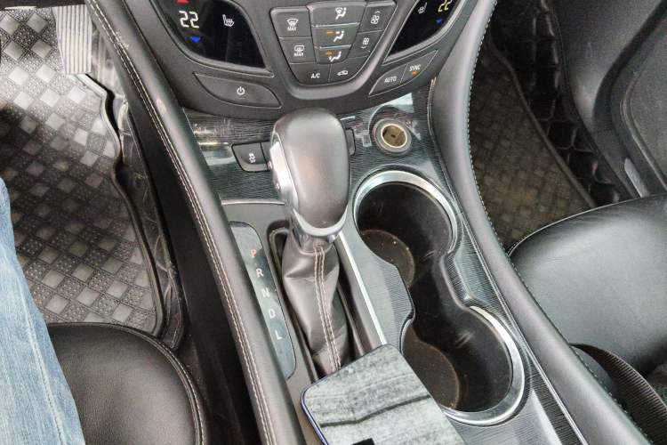 Used Buick Envision 2014 28T Four-Wheel Drive Elite Model Gear Lever