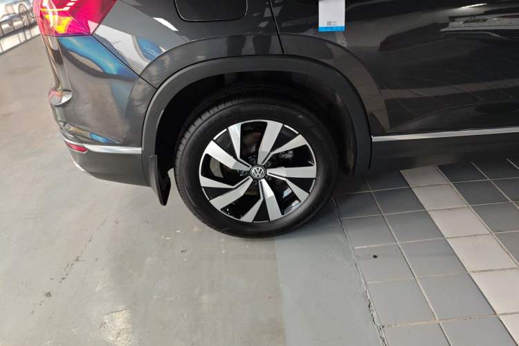 Used Volkswagen Tayron 2021 280TSI Two-Wheel Drive Luxury Smart Connectivity Version
