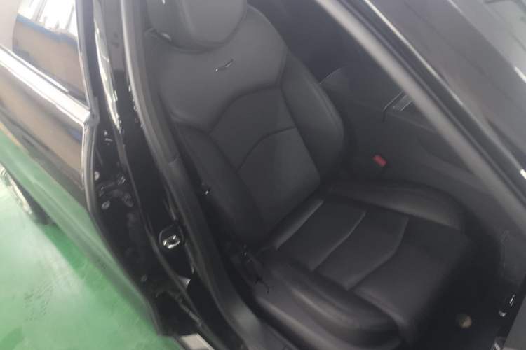 Used Cadillac CT6 2023 28T Luxury Version
