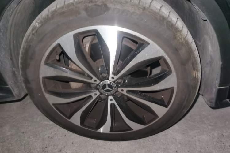 Used Mercedes-Benz GLC Coupe 2019 GLC 260 4MATIC Coupe SUV
