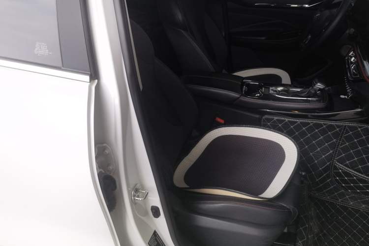 Used Oshan X5 2023 Enjoy Edition 1.5T DCT Luxury Model
