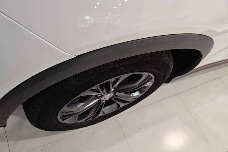 Used Dongfeng Fengon 500 2022 1.5T CVT Comfort Edition