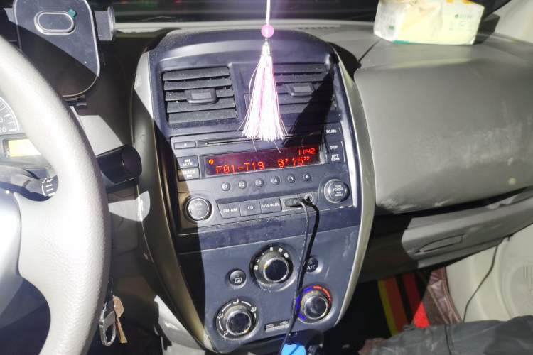 Used Nissan Sunny 2014 1.5XE Manual Comfort Edition
