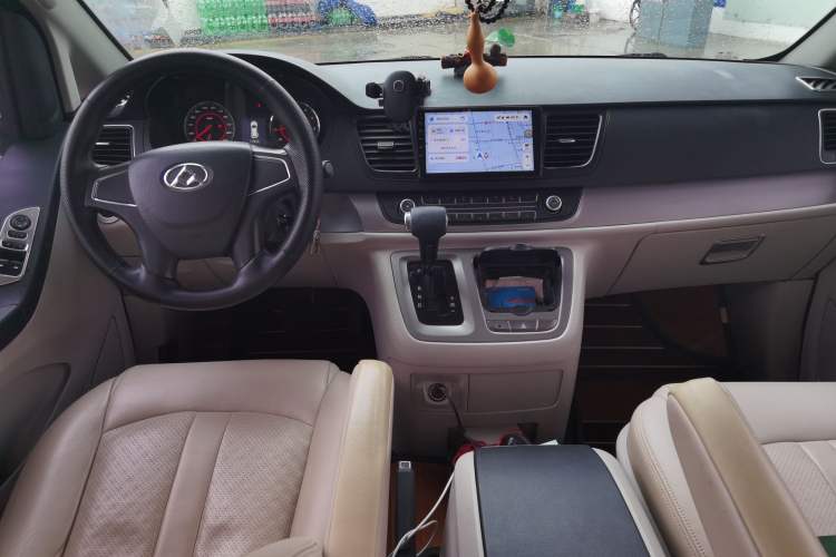 Used SAIC MAXUS G10 2015 2.0T Automatic Anniversary Edition