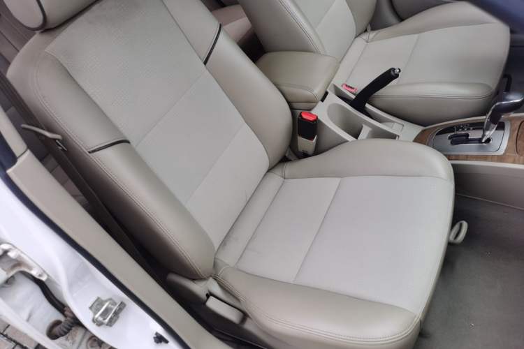 Used Buick Excelle 2015 1.5L Automatic Classic Model Right Front Seat