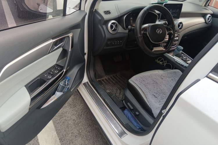 Used BAIC Beijing EU5 2020 Classic Model R550 Smart Trend Edition