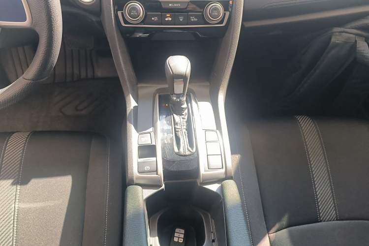 Used Honda Civic 2016 220TURBO CVT Luxury Edition