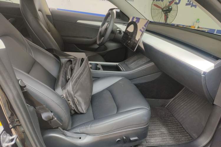 Used Tesla Model 3 2021 Standard Range Rear-Drive Upgraded Version Right Front Seat