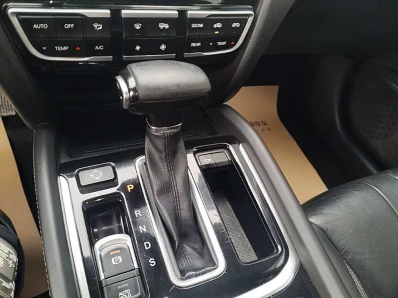 Used GAC Trumpchi GS8 2017 320T Two-Wheel Drive Luxury Smart Connectivity Version (7 Seats) — 13