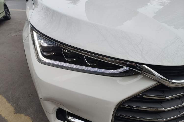 Used BYD Tang 2018 2.0T Automatic SmartConnect Prestige 7-Seater China V Standard