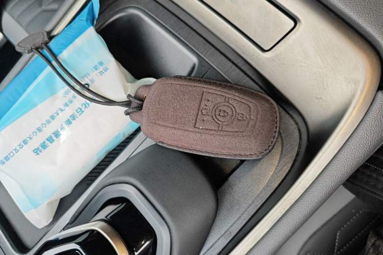 Used Ford Edge 2023 Ford Explorer L 2.0T EcoBoost E-Hybrid Two-Wheel Drive 7-Seater Luxury Model